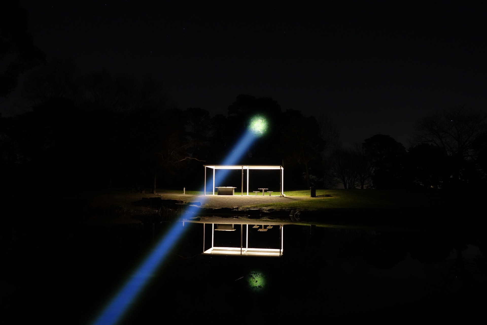 Vastlite Versa Bow High Zoom In beamshot