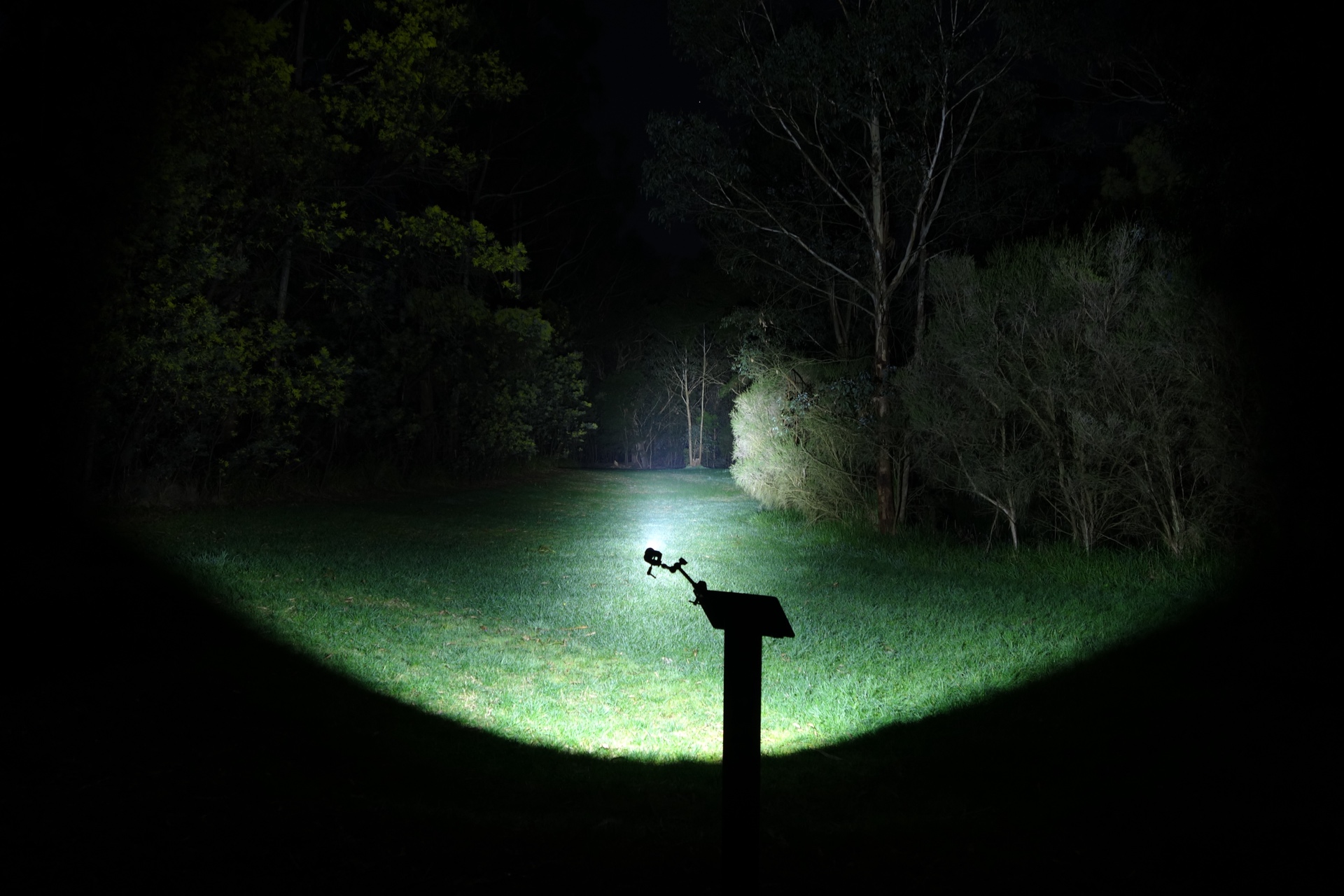 Armytek Dobermann Pro Max Turbo beamshot