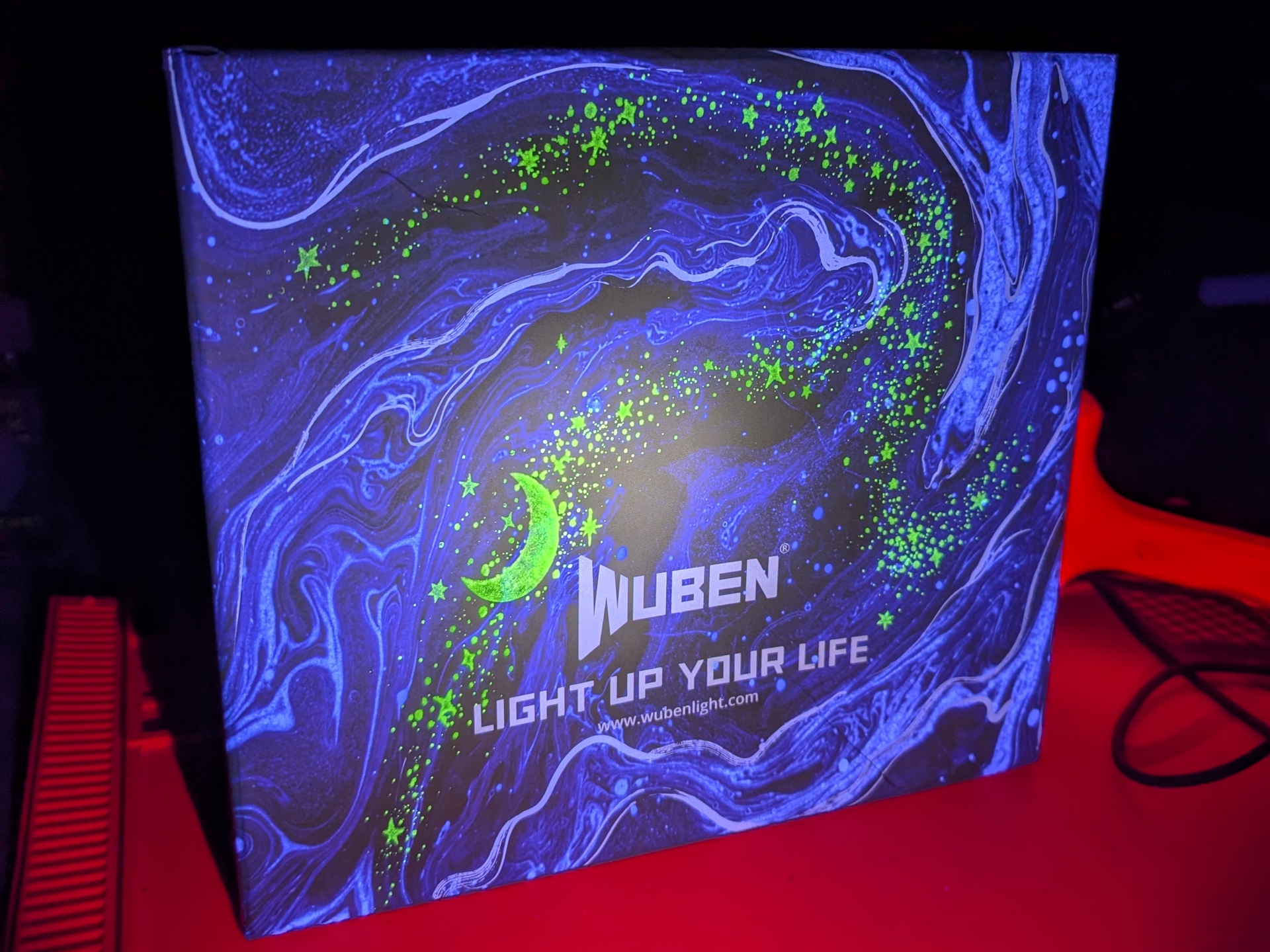 Wuben X5 UV beamshot